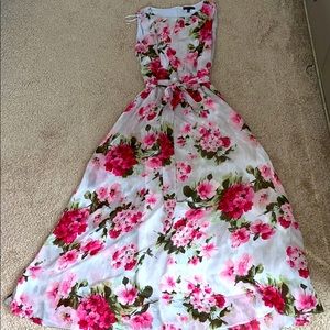 FLORAL MAXI DRESS